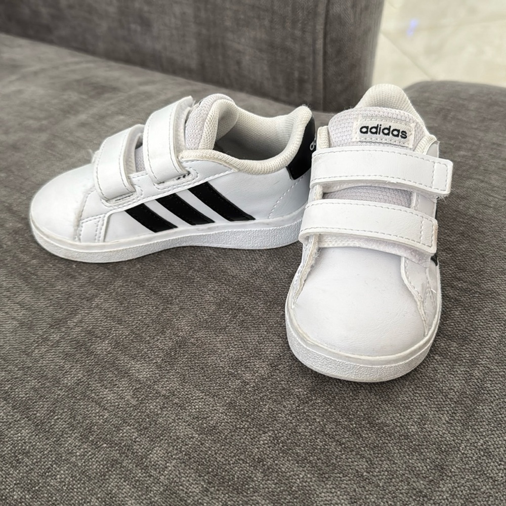 Only worn a couple times